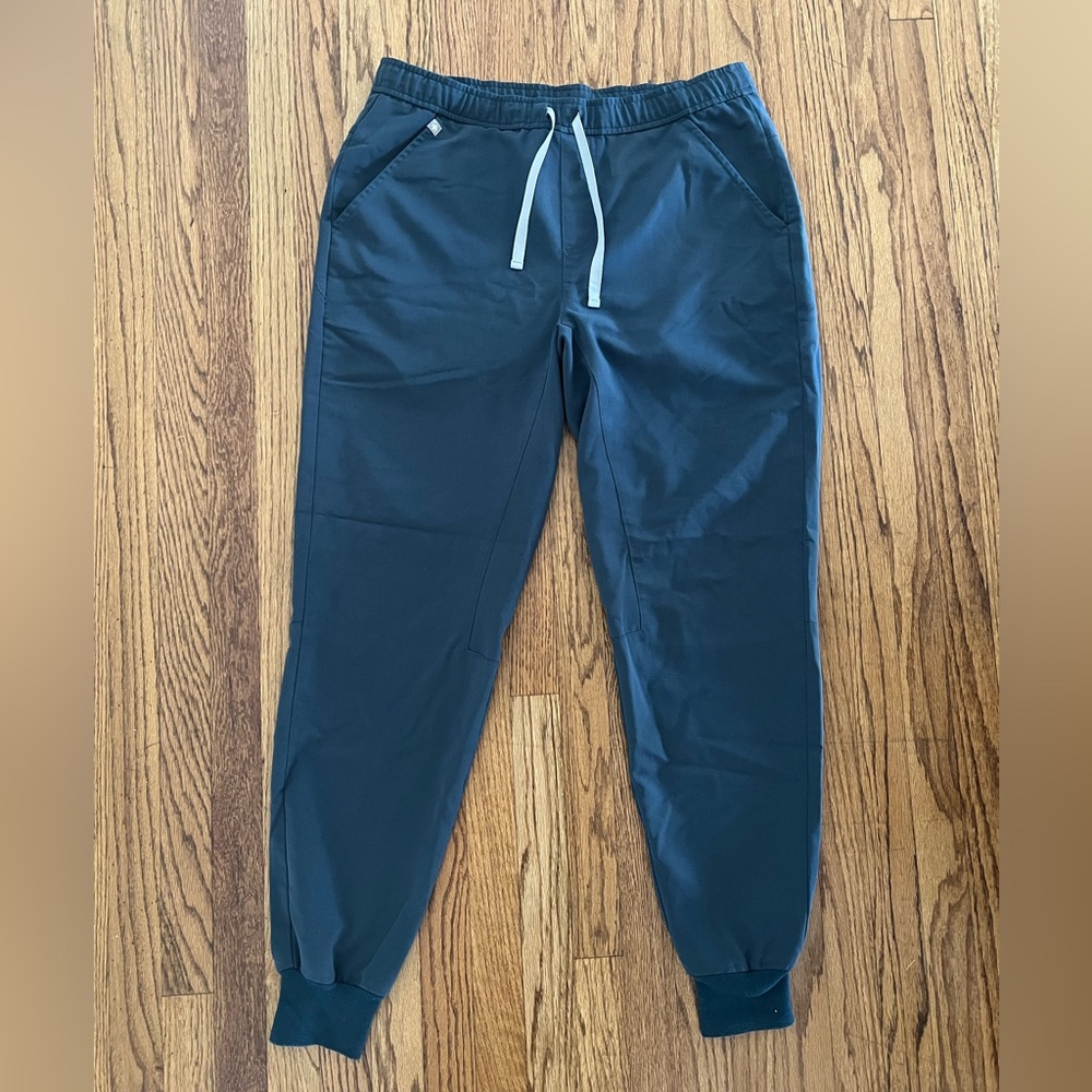 Figs Men's Dark Harbor Scrub Joggers